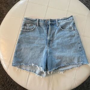 Abercrombie Jean shorts medium wash 27
